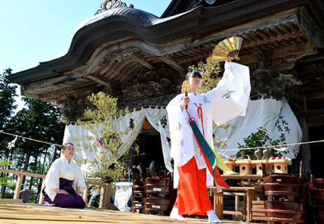 飛鳥神社の祈年祭・湯の花神事