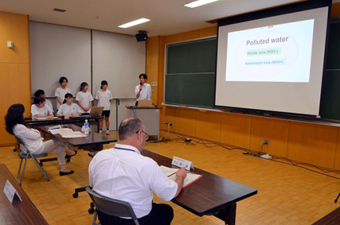 酒田東高校探究科3年生が行った英語の研究発表