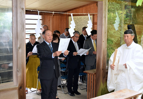 県内外の会員らが南洲翁の遺徳をしのんだ祭典