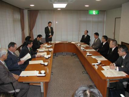 羽越本線の高速化について沿線の市町村長たちが意見を交わした