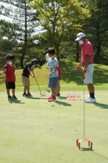 子どもたちがゴルフの楽しさに触れた