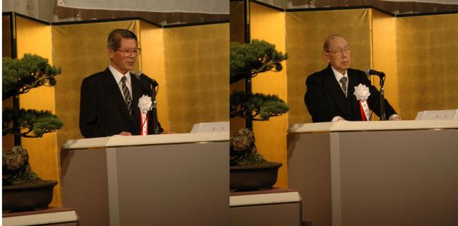 鶴岡市から名誉市民の称号を贈られた山崎氏（右）と北村氏