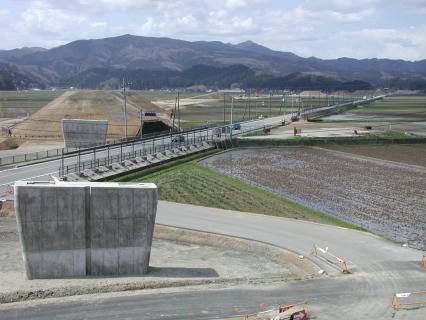 工事が進められている温海―鶴岡間＝鶴岡市下清水