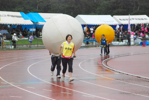 地区の名誉を懸け熱戦を繰り広げた酒田市民体育祭